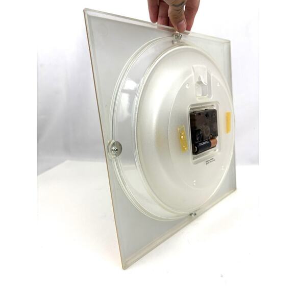 VTG Waltham Spartus 11" Quartz Wall Collectible Clock 80s Gold WORKS - Picture 14 of 16